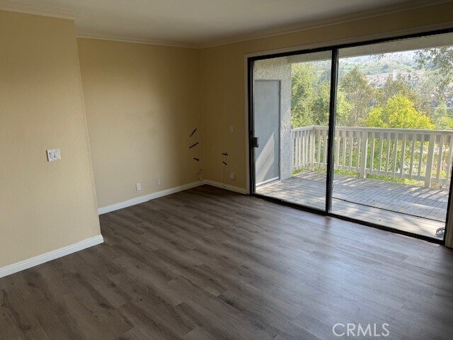 Building Photo - 545 S Ranch View Cir