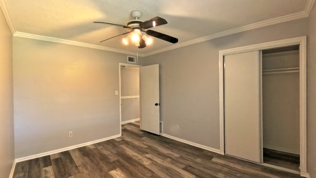 Building Photo - 1412 Hacienda St