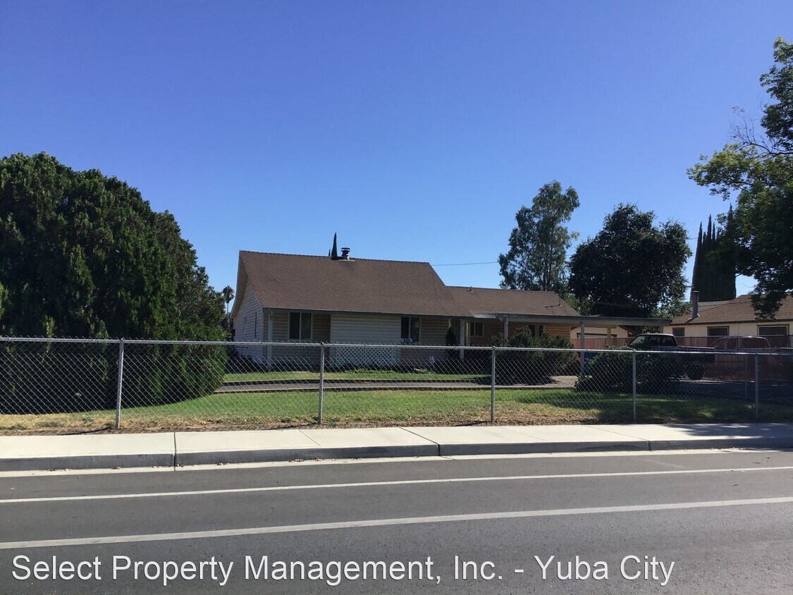 3 br, 2 bath House 2196 Pennington Rd. House for Rent in Live Oak, CA