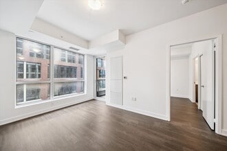 Building Photo - 15 Richardson St