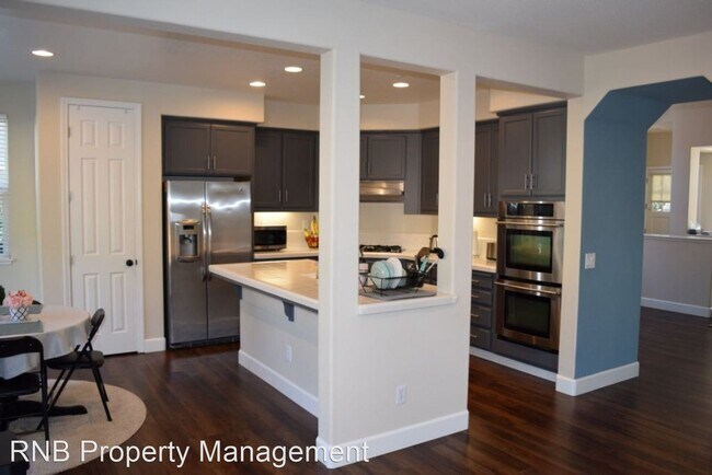 Building Photo - 4 br, 2.5 bath House - 58 Richardson Road