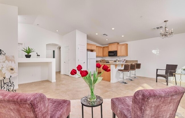 Building Photo - 504 Silver Ridge Dr