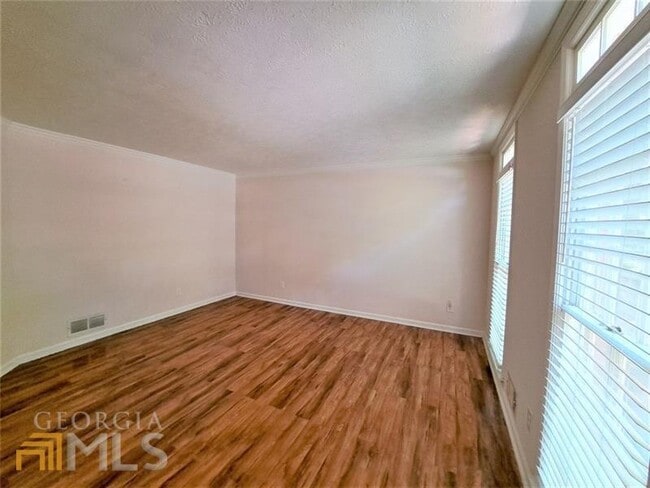 Building Photo - 1832 Skidmore Cir