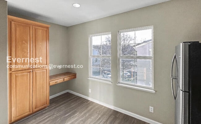 Building Photo - 2298 Winepol Loop