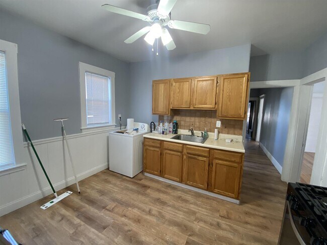 Foto del edificio - 44 Temple St