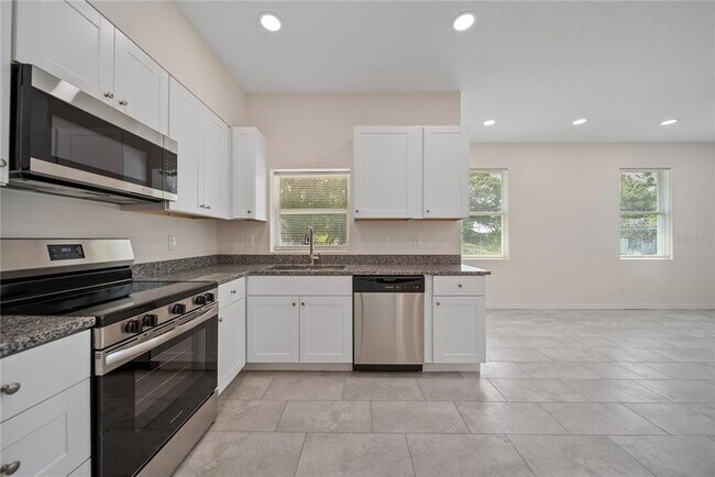Building Photo - 2810 N 75th St