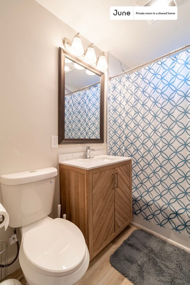 Foto del edificio - Room in Shared 5 bed/2 bath home in Brookline