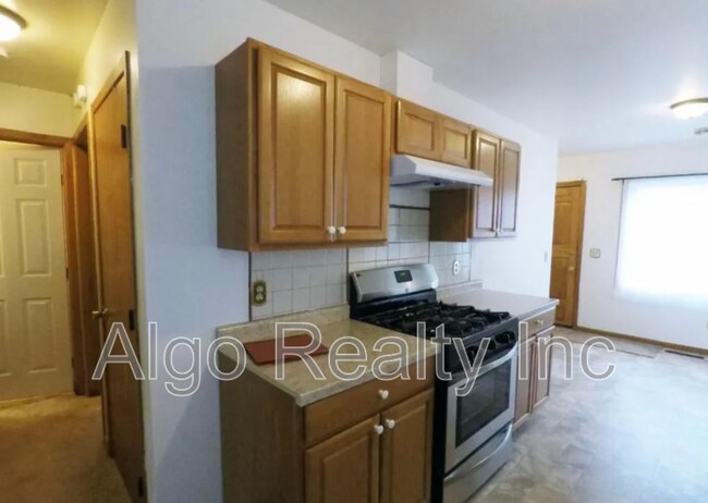 Foto del edificio - 3526 N Newton Ave