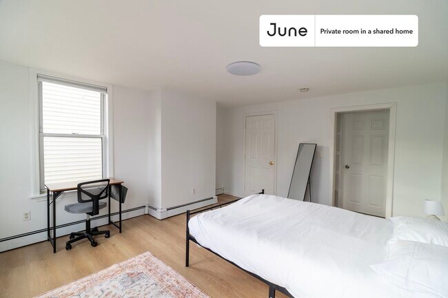 Foto del edificio - Room in Shared 4 bed/4 bath home