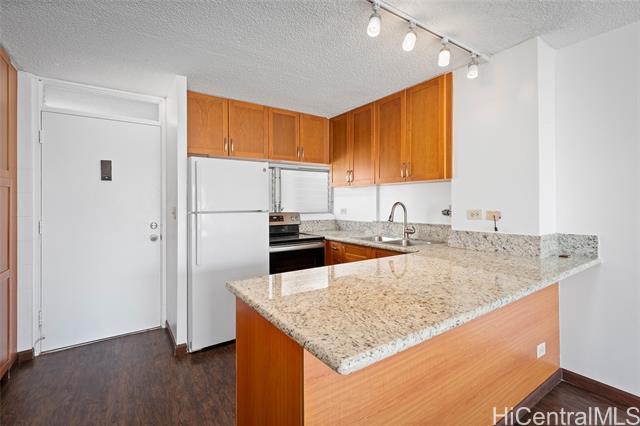 Foto del edificio - 2421 Ala Wai Blvd