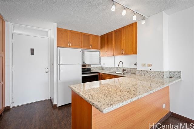 Building Photo - 2421 Ala Wai Blvd