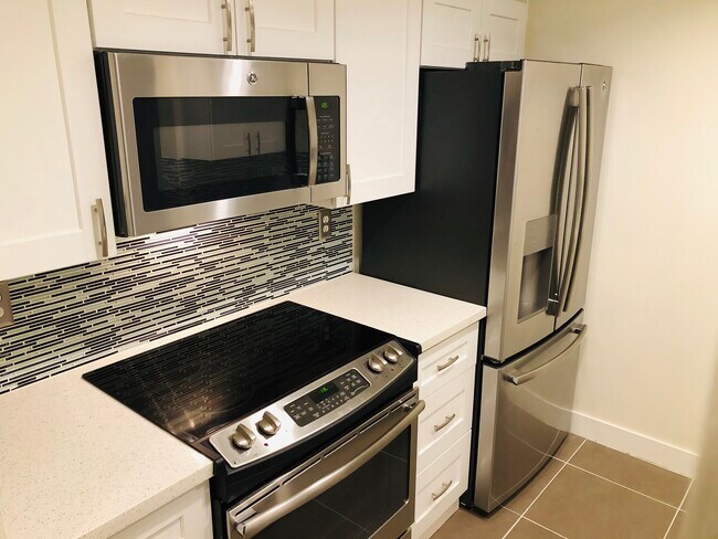 Kitchen - 23908 Bothell Everett Hwy