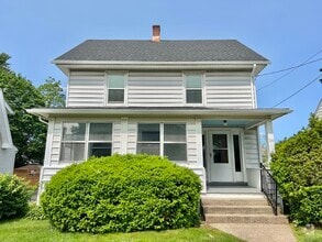 Building Photo - 36 Lindsley Pl