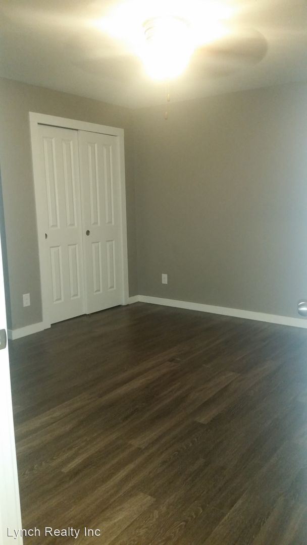 Foto del edificio - 2 br, 1 bath House - 106 1/2 S Washington St