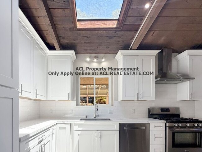 Building Photo - Updated 3-Bedroom Retreat in Prime Castro Valley Location