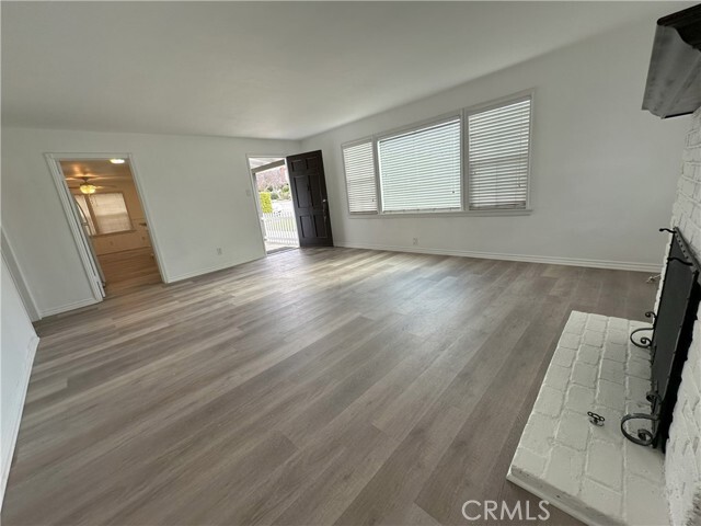 Foto del edificio - 4003 Garey Ave