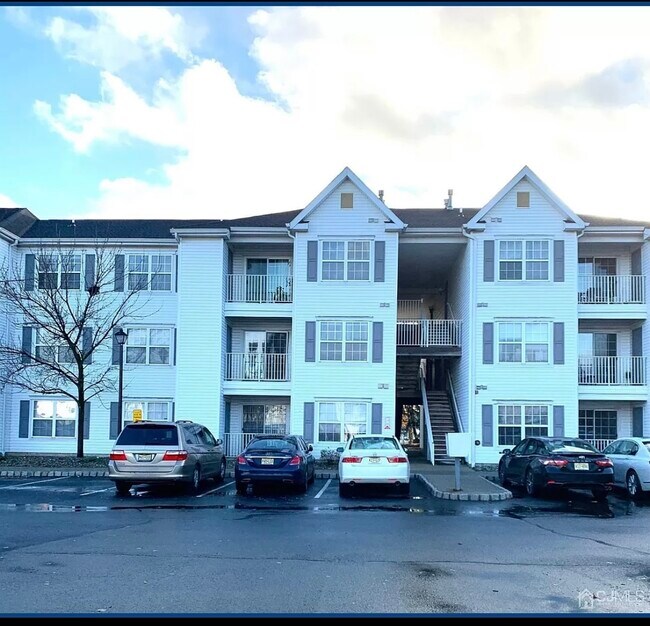 Building Photo - 226 Waterford Dr