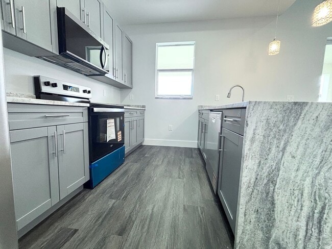 Foto del edificio - 4552/4554 20th St SW