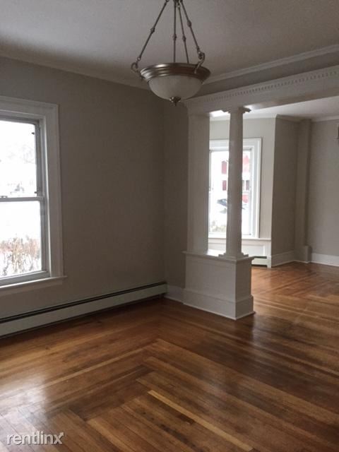 Building Photo - 108 Grand St