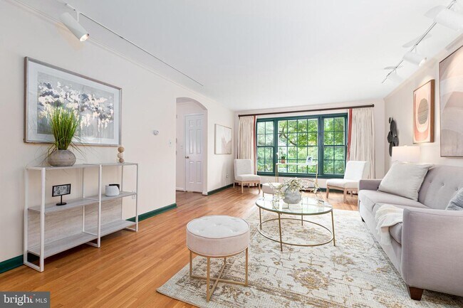 Foto del edificio - 6448 Windermere Cir