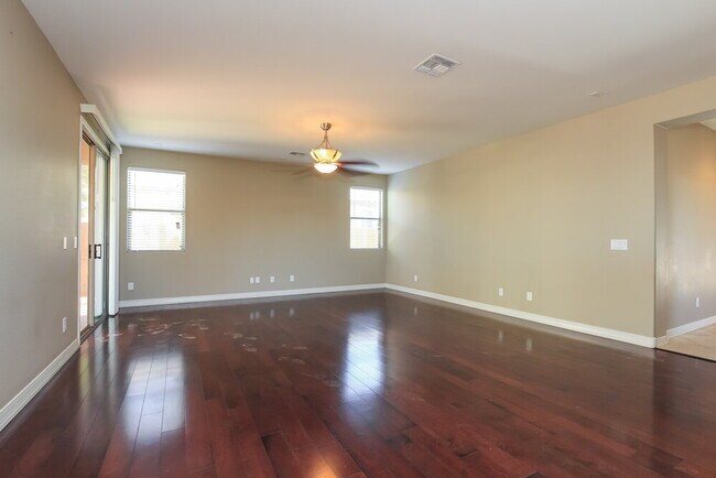 Foto del edificio - 2534 W Beverly Rd.