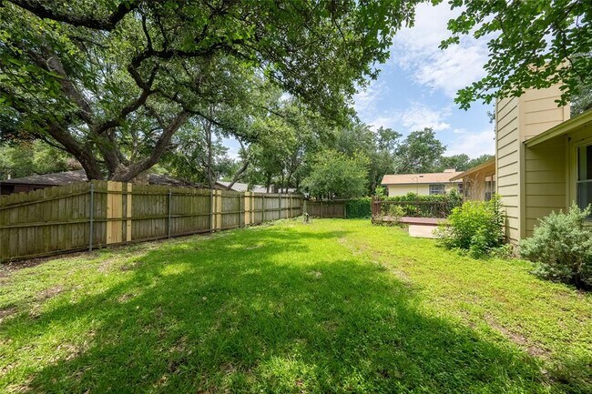 Building Photo - 4209 Harcourt Dr