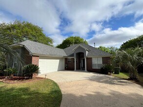Building Photo - 949 Autumn Ridge Rd