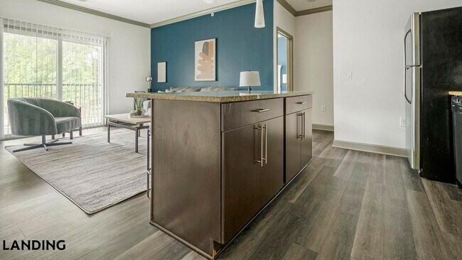 Foto del edificio - 11010 Northlake Landing Dr