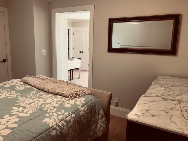 Photo - 6206 Rockwell St Apartment