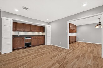 Building Photo - 2103 Winged Foot Dr