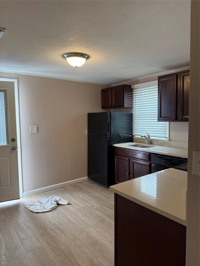 Building Photo - 462 Moriches Rd