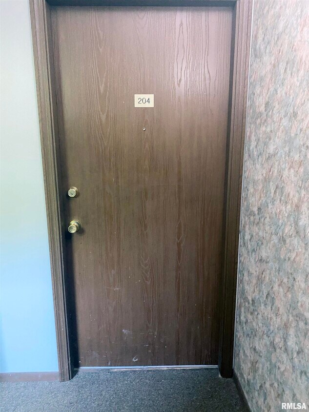 Foto principal - 5905 W Ridgecrest Dr