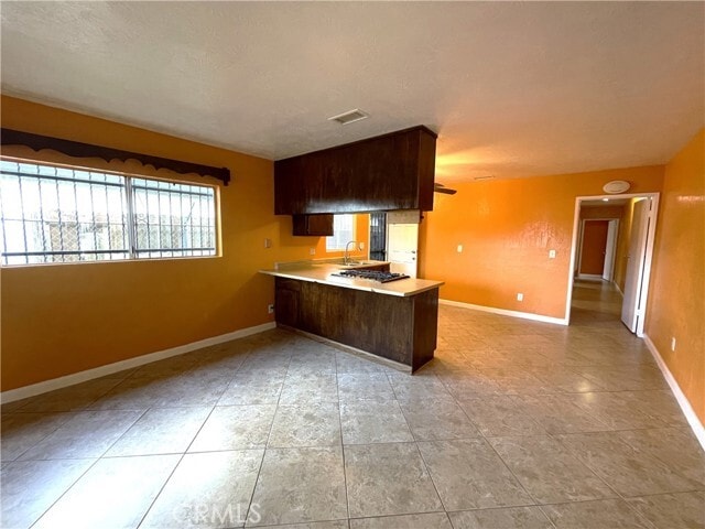 Foto del edificio - 10802 Grape St