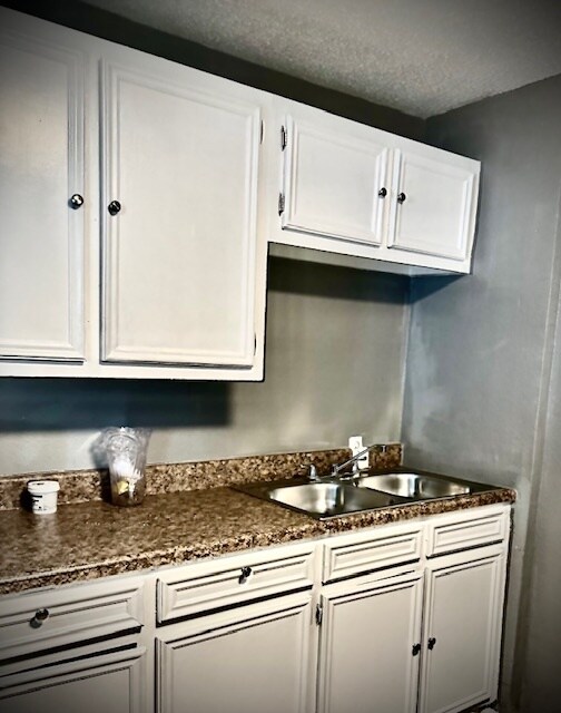 Building Photo - 2808 Avenue H