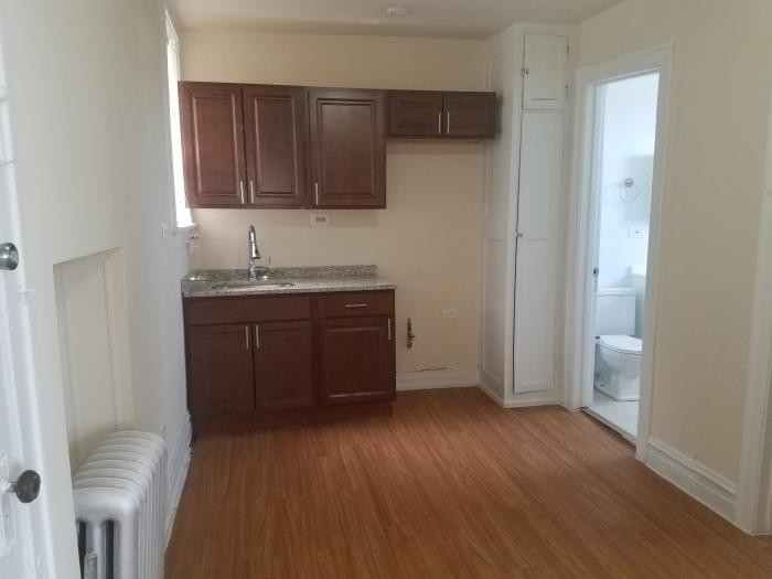 Primary Photo - bedroom in Cicero IL 60804