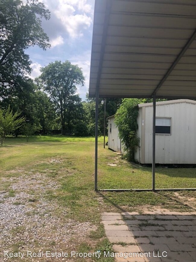 Building Photo - 2 br, 1 bath House - 817 Moss Street