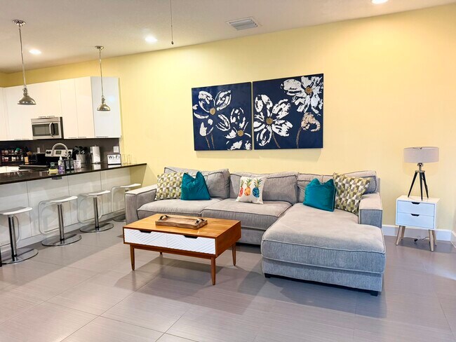 Foto del edificio - 17407 Placidity Ave
