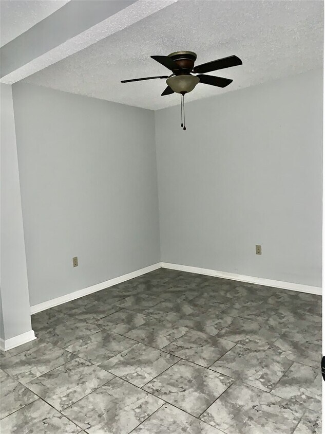 Foto del edificio - 42 N Claybrook St