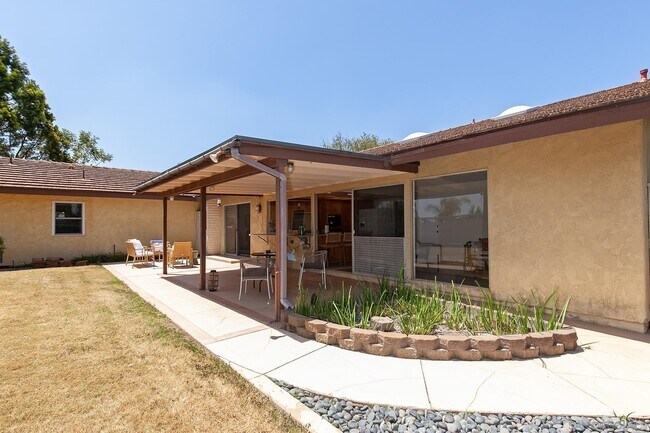 Building Photo - 6632 Belle Haven Dr