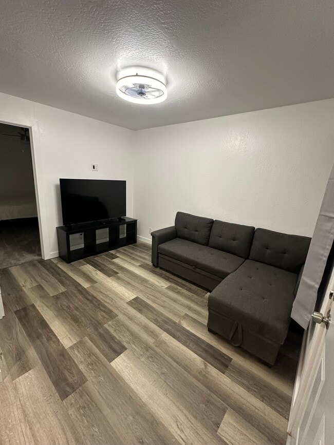 Building Photo - Icon Executive Suites LLC
