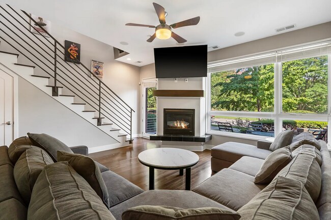 Foto del edificio - 4528 Mill Creek Pkwy