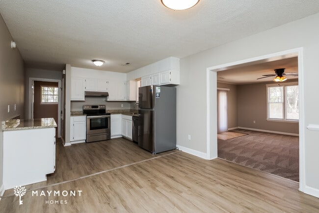 Building Photo - 225 Froman Dr