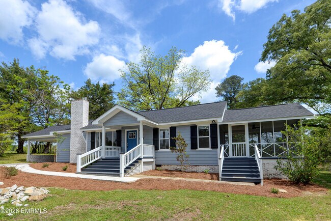 Foto del edificio - 554 Edwards Rd