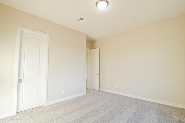 Foto del edificio - 14839 E 46th Dr
