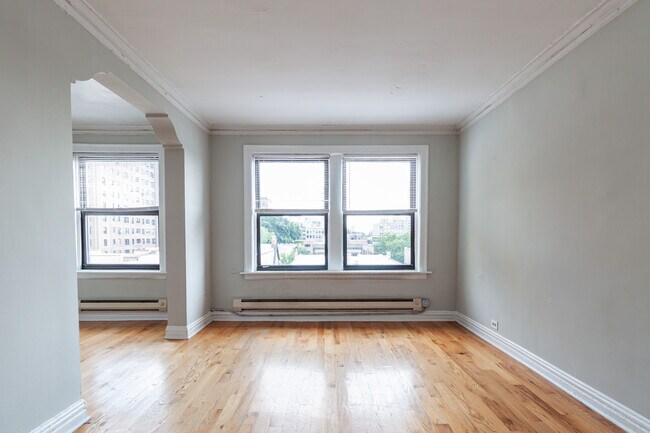 Foto del edificio - 435 W Roscoe St