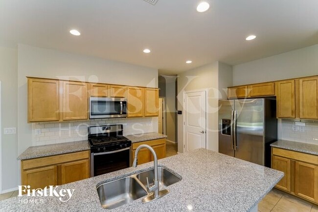 Building Photo - 7519 S Via Rancho La Costa