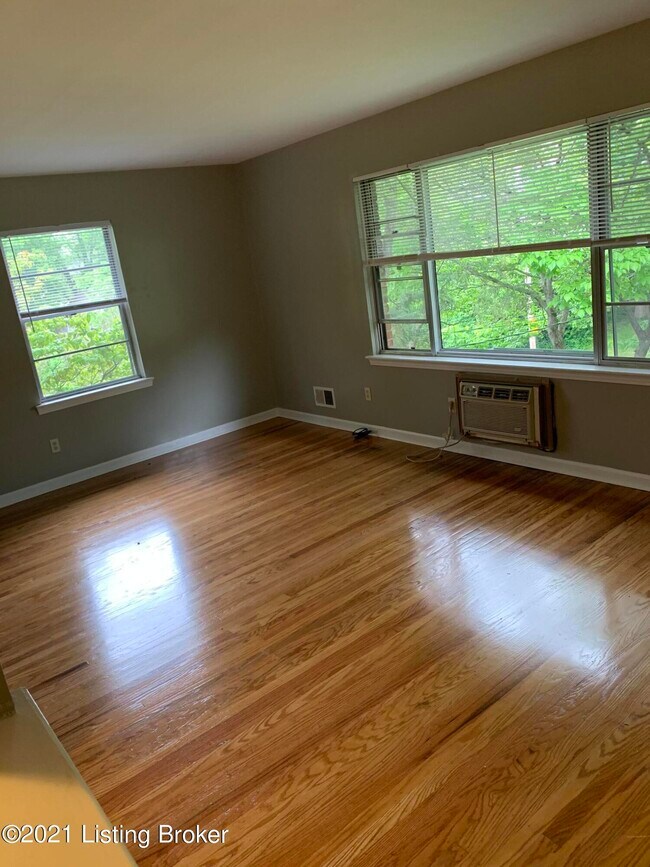 Foto del edificio - 2624 Longview Ave