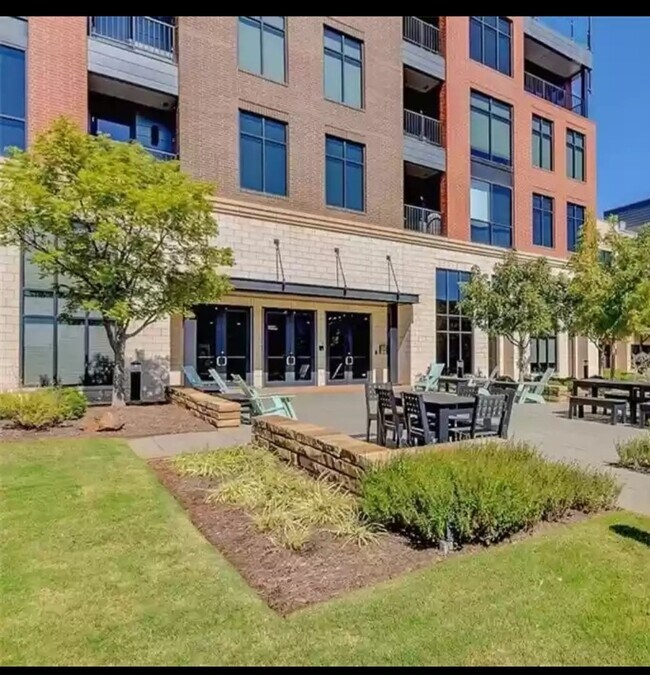301 NE 4th St, Oklahoma City, OK 73104 Townhome Rentals in Oklahoma