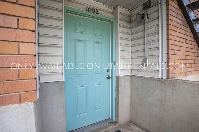 Foto del edificio - 1092 N 150 W