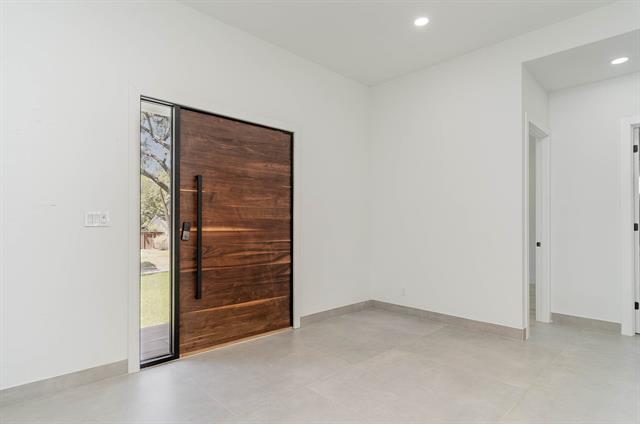 Foto del edificio - 6254 Linden Ln